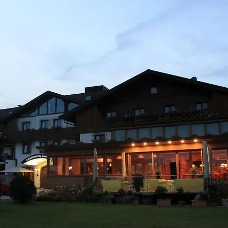 Airporthotel - Am Airport Solnohrad