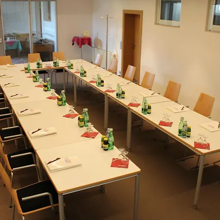 Airporthotel - Am Airport Hotel Solnohrad