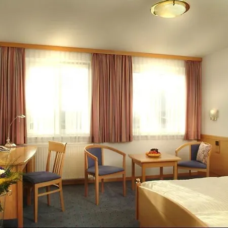 Airporthotel - Am Airport Szálloda Salzburg