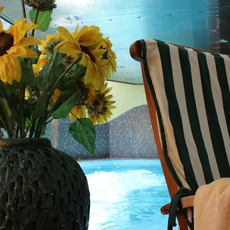 Hotell Airporthotel - Am Airport