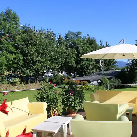 Airporthotel - Am Airport 4*